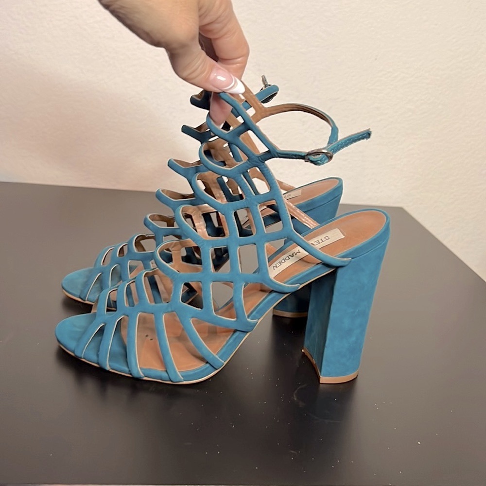 Steve Madden strappy chunky heels sandals 8.5
